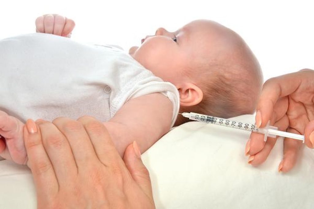 تعرفي على التطعيمات المهمة لطفلك