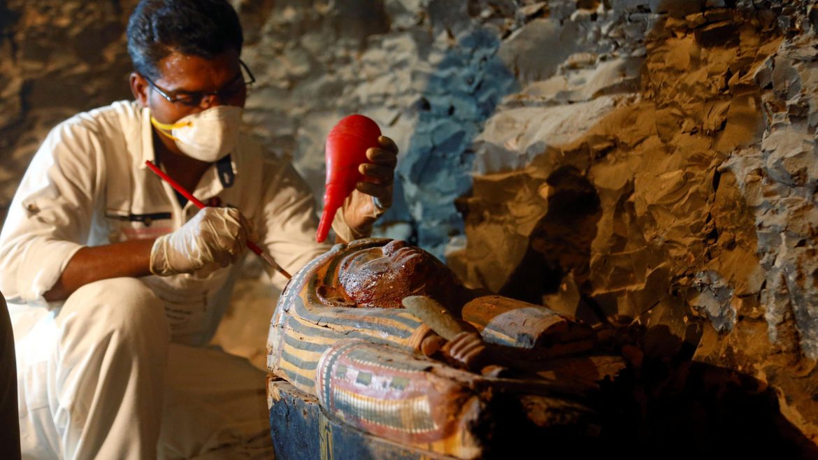 سر تابوت الاسكندر الأكبر